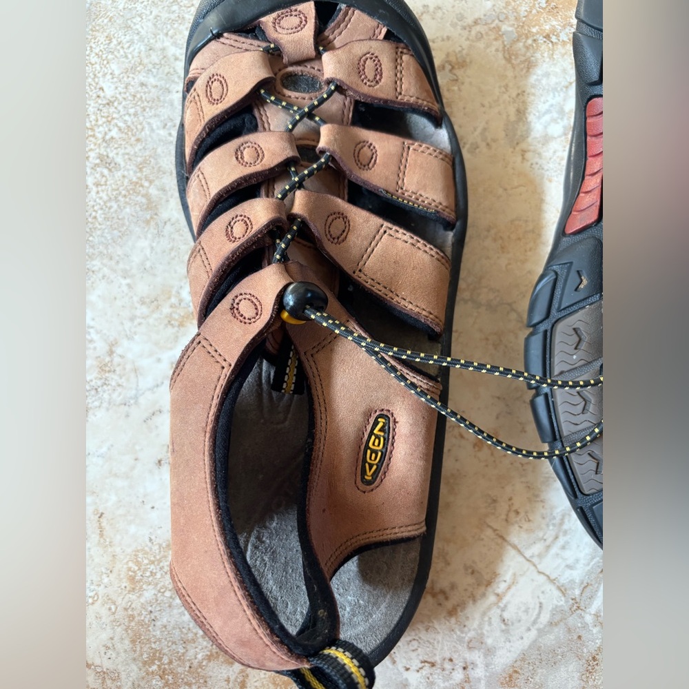 Keen Brown Leather Sandal waterproof hiking sandals - Picture 7 of 8